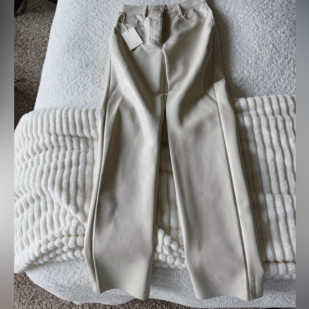 Wilfred/Aritzia Leather Pants
